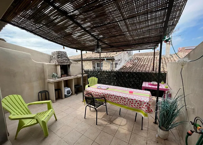 Maison De Village