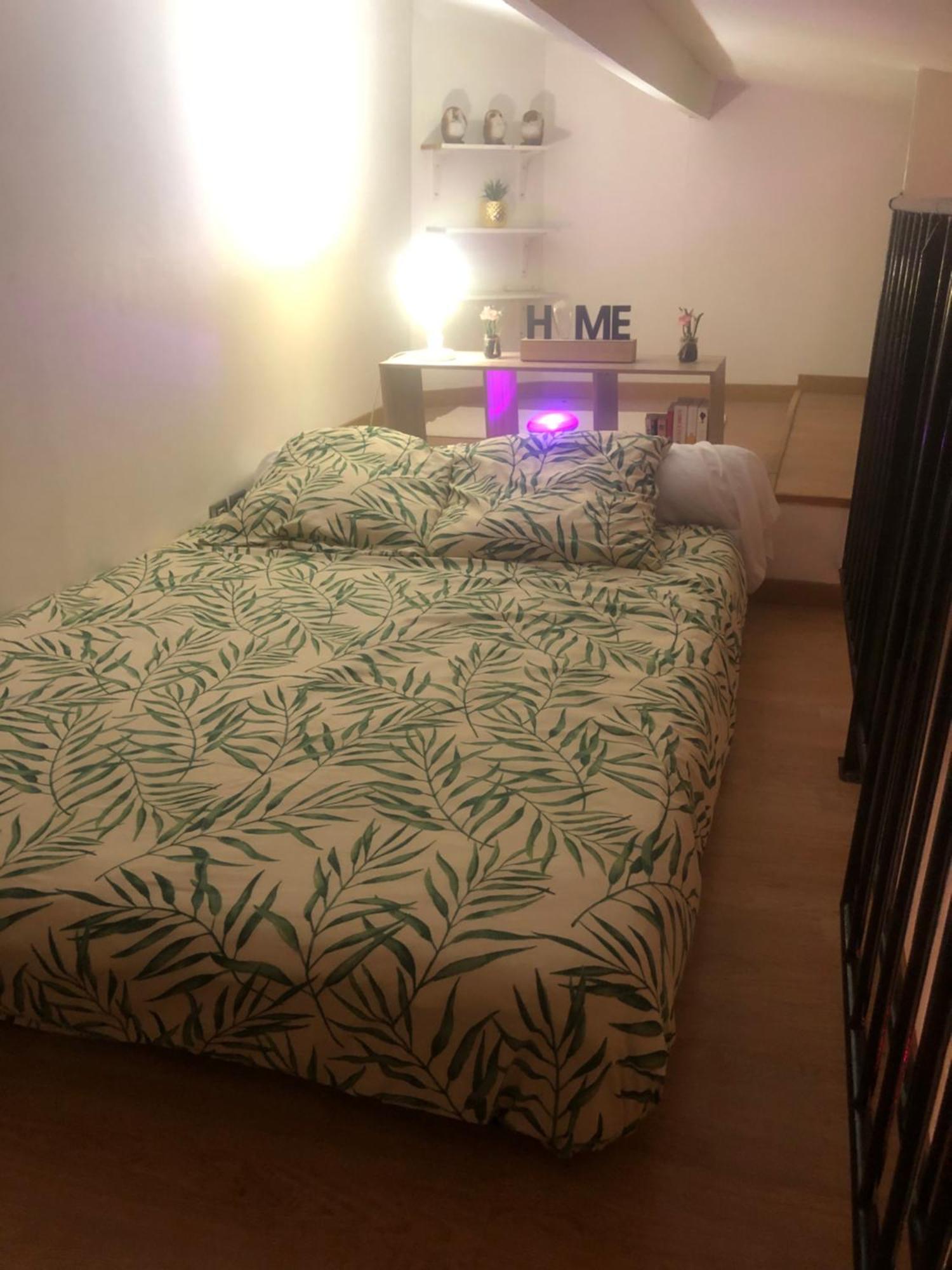 Quarto em Acomodações Particulares Maison De Village Caumont-sur-Durance