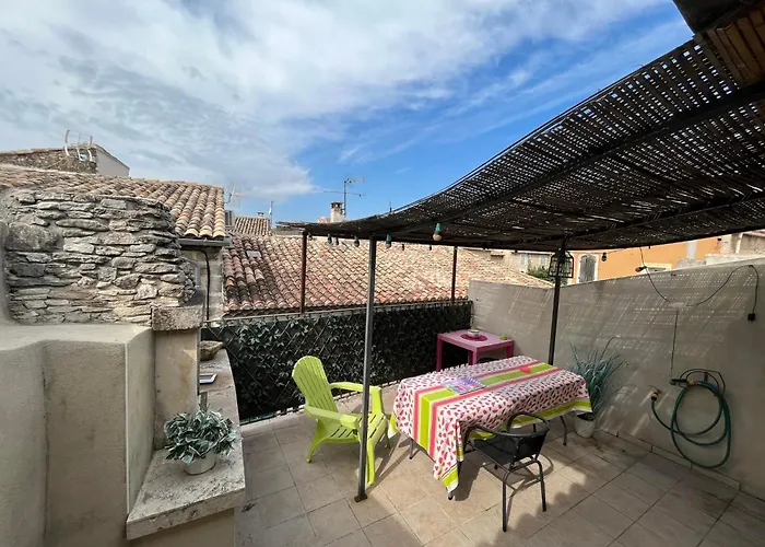 Maison De Village